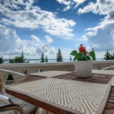 Apartments Maris สตารีกราด-ปาเคลนีซา ภายนอก รูปภาพ