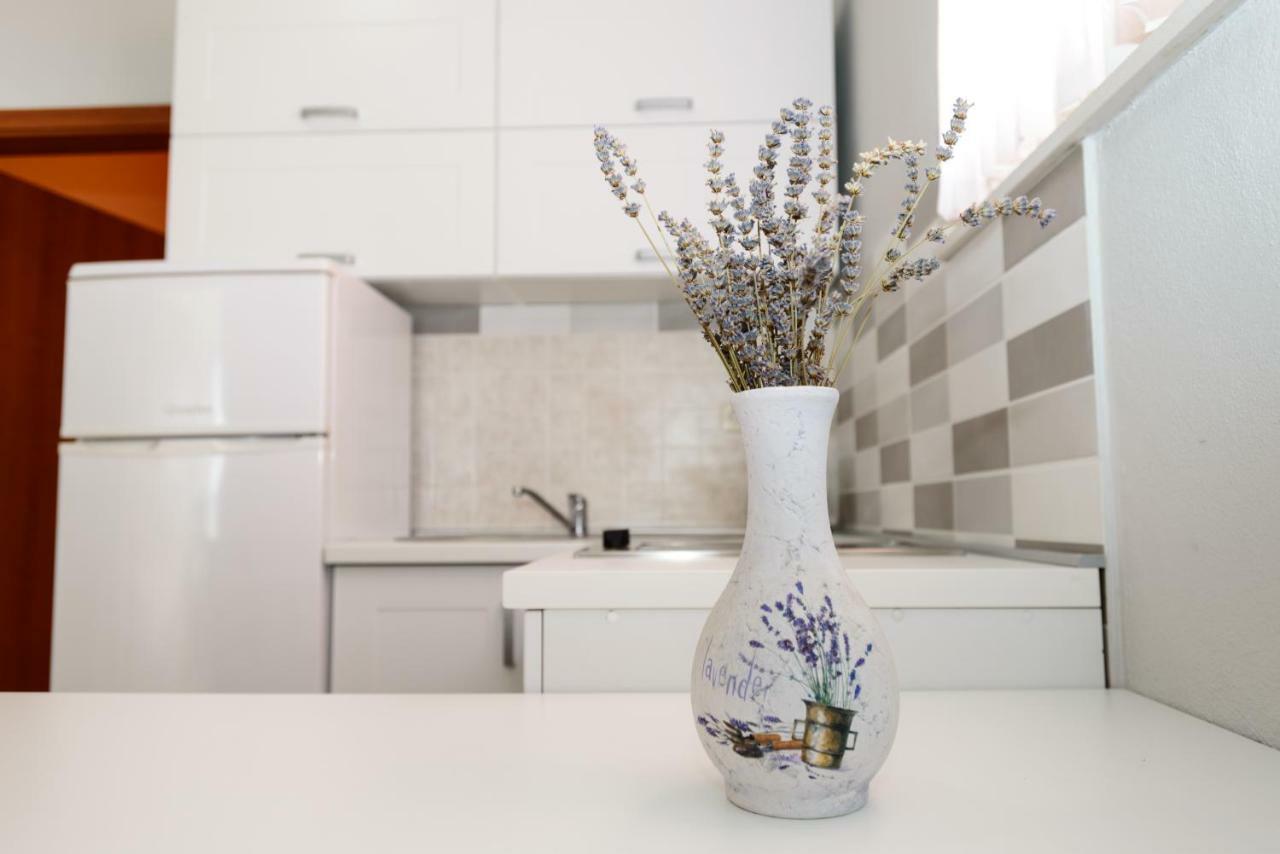 Apartments Maris สตารีกราด-ปาเคลนีซา ภายนอก รูปภาพ