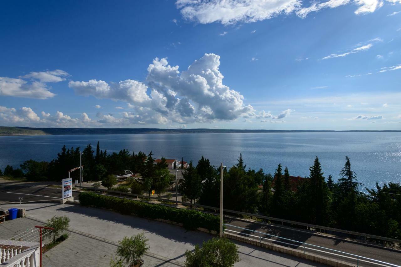 Apartments Maris สตารีกราด-ปาเคลนีซา ภายนอก รูปภาพ